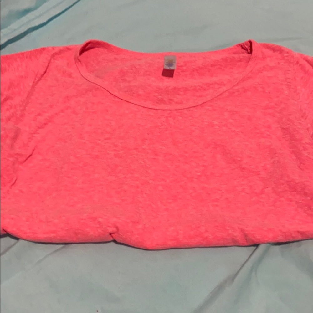 Lularoe classic tee